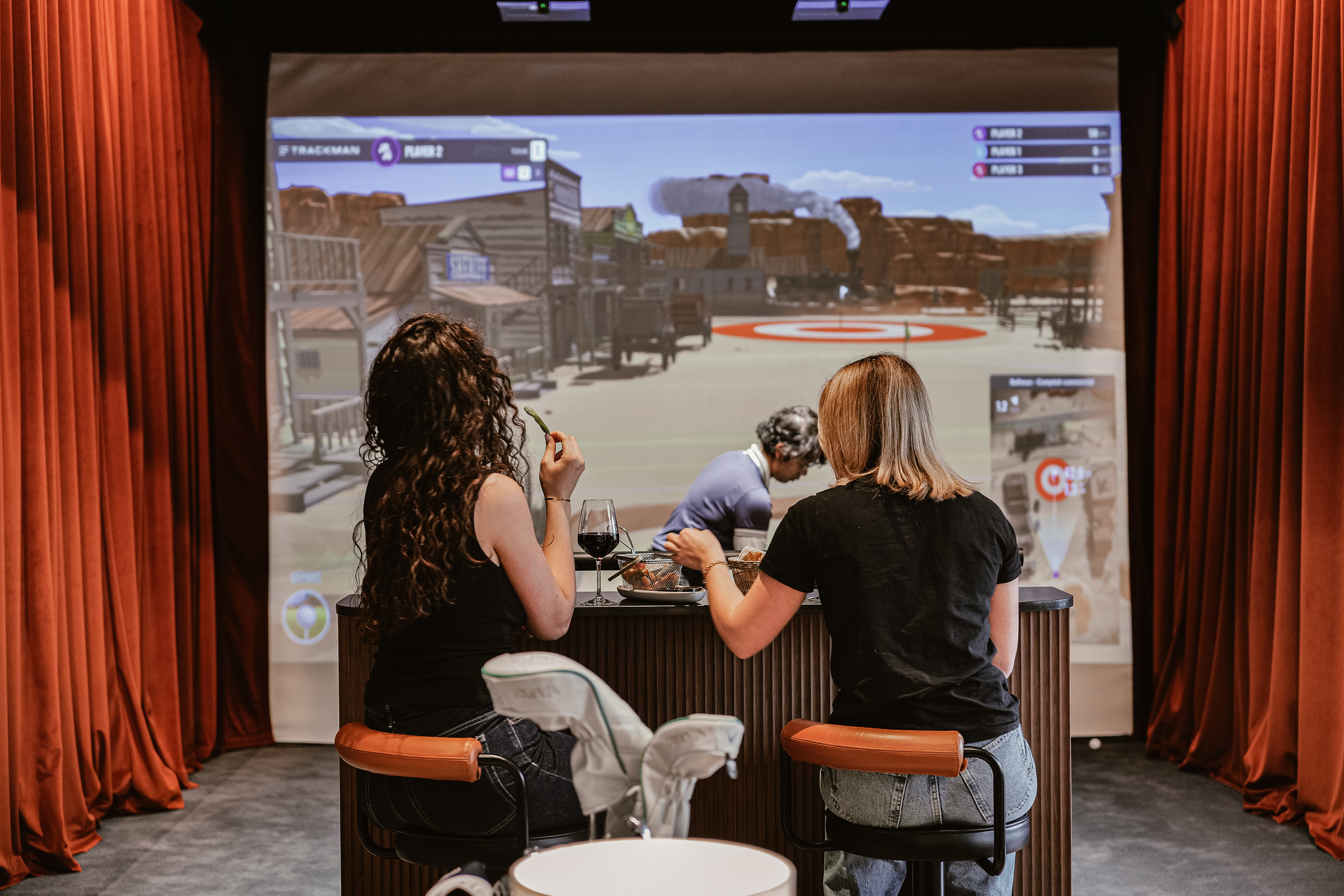 Concept de golf indoor sur simulateur à Paris 13